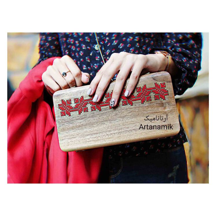 کیف چوبی دارای طراحی متفاوت و خیره کننده