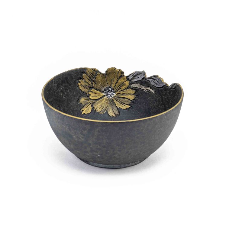 کاسه سنگی ساخته شده از سنگ سرپانتین