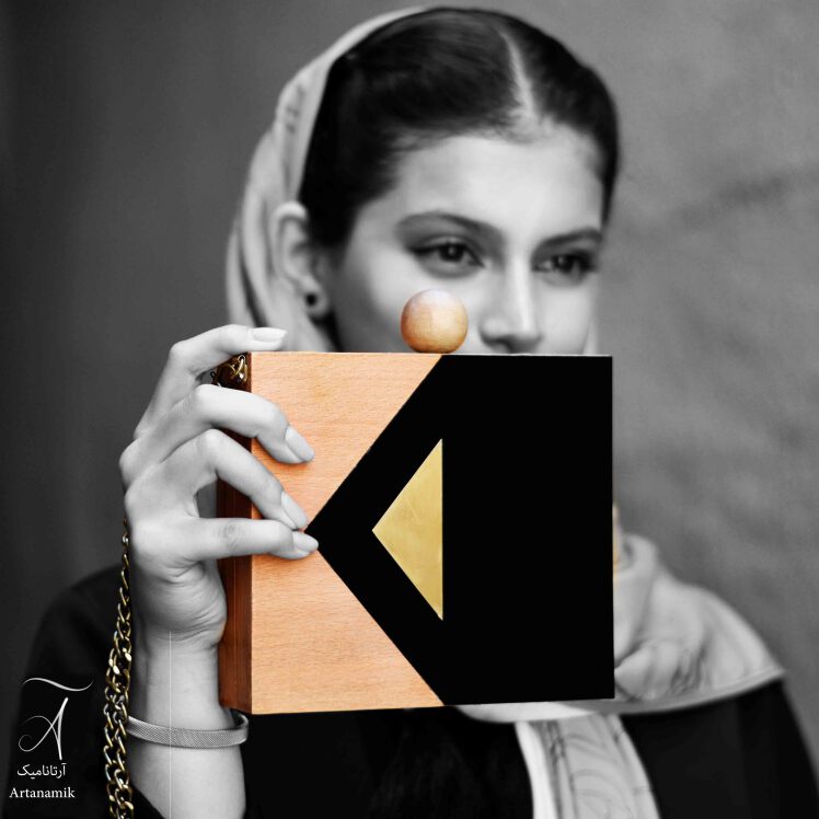 کیف چوبی زنانه طرح آوین