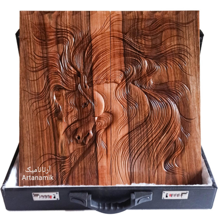 تخته نرد منبت کاری طرح اسب غرور، تخته نرد کادویی و تخته نرد نفیس ساخته شده از چوب گردو