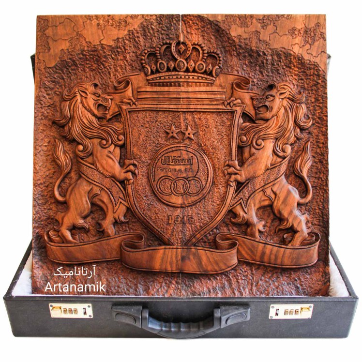 تخته نرد استقلال، تخته نرد تیم استقلال، پرچم تاج کبیر